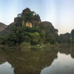 Panorama sur les rizières de la Baie d'Halong terrestre (Tam Coc)