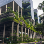 Façade végétalisée dans les rues de Singapour