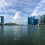 Vue sur le fameux hôtel de Marina Bay Sands (Singapour)