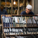 Coutelier près du marché au poisson (Tokyo, Tsukji-shijo)