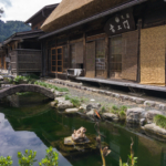 Maison en bord de canal (Shirakawago)