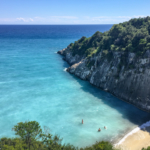 La plage de sources d'eaux chaudes de Xigia (Zakynthos)