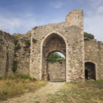 Porte dans l'enceinte du château (Methoni)