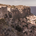 Sur les hauteurs de la ville fortifiée (Monemvasia)