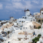 Oia et ses moulins (Santorin)