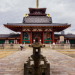 La porte Chumon à Shitennoji (Osaka)